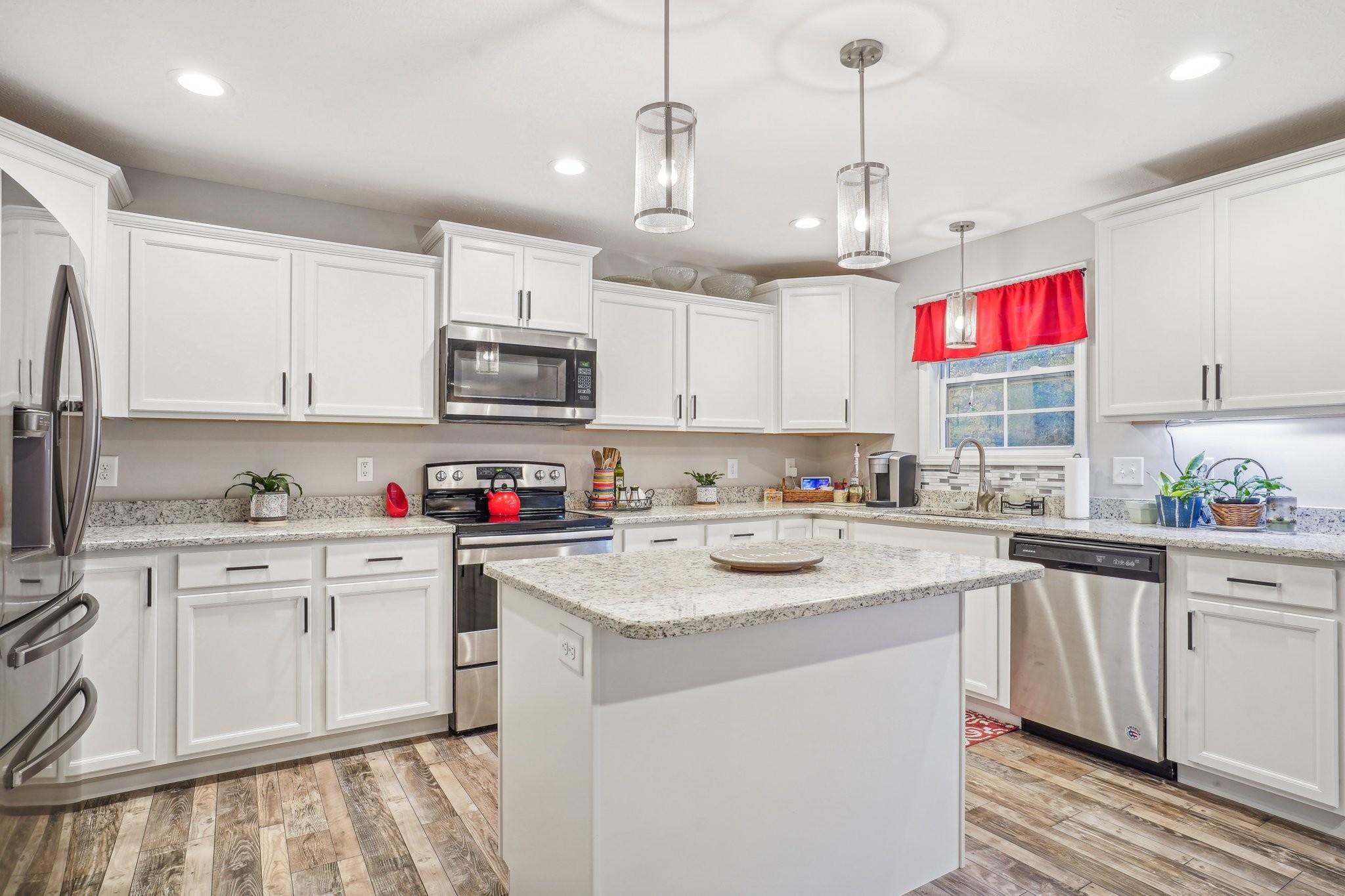 1689 Rains Road Clarksville, TN 37042 - Photo 8 of 49