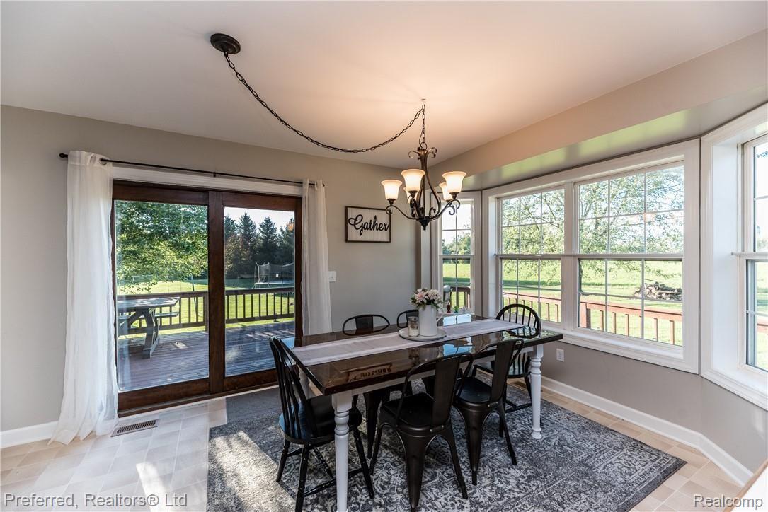 3522 County Farm Road Howell, MI 48843 - Photo 7 of 36 DSC_3665.jpg