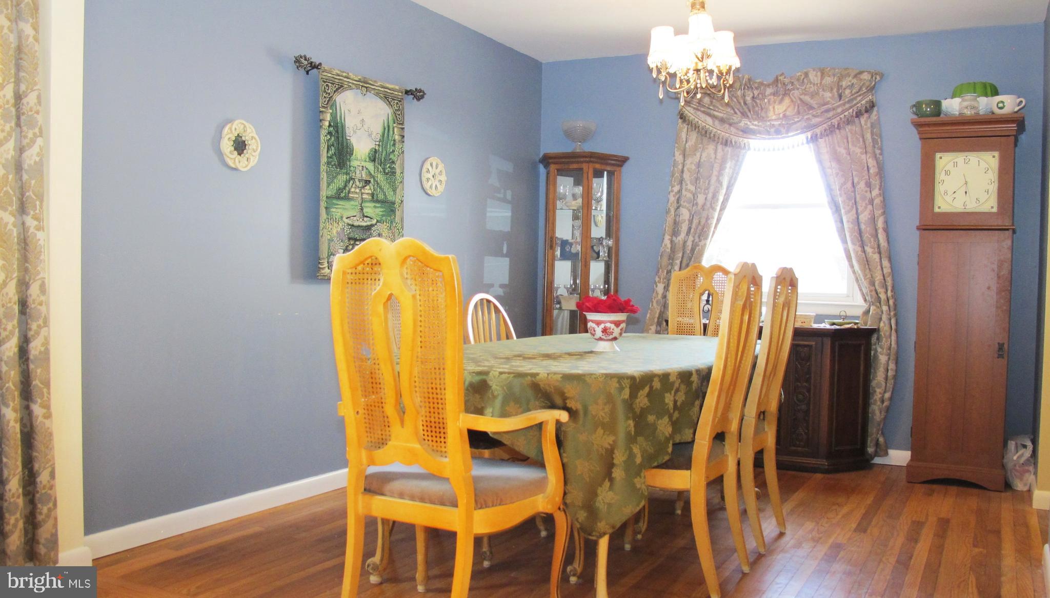 2413 Beverly Road Cinnaminson, NJ 08077 - Photo 6 of 27 Dining Room