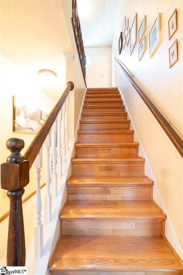 218 Foxhound Road Simpsonville, SC 29680 - Photo 14 of 35 Gallery Image 14