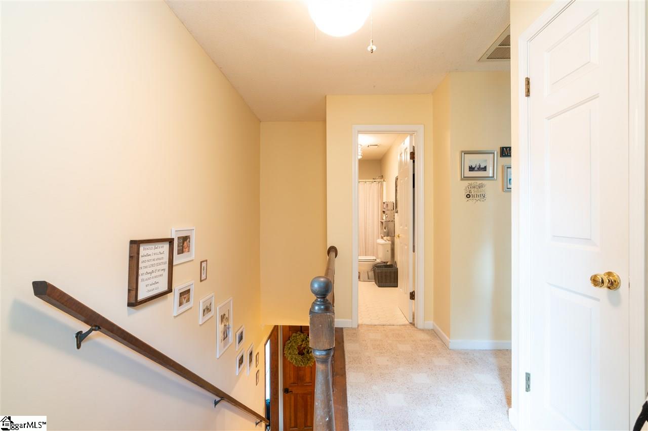 218 Foxhound Road Simpsonville, SC 29680 - Photo 15 of 35 Gallery Image 15