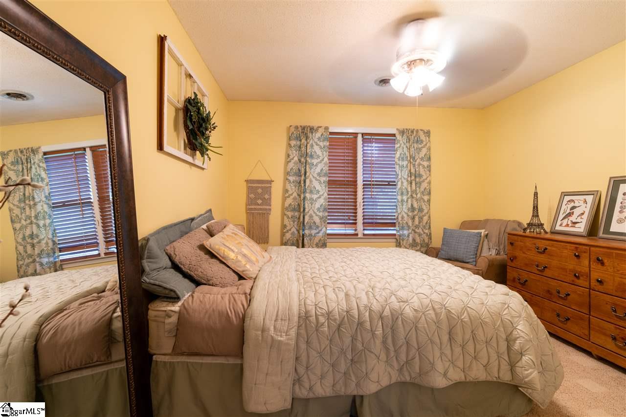 218 Foxhound Road Simpsonville, SC 29680 - Photo 22 of 35 Gallery Image 22