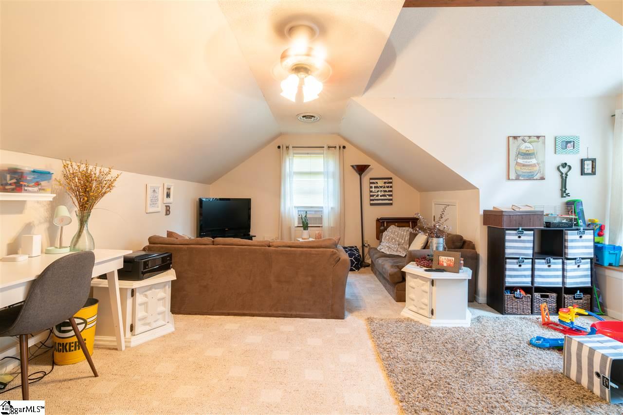218 Foxhound Road Simpsonville, SC 29680 - Photo 24 of 35 Gallery Image 24