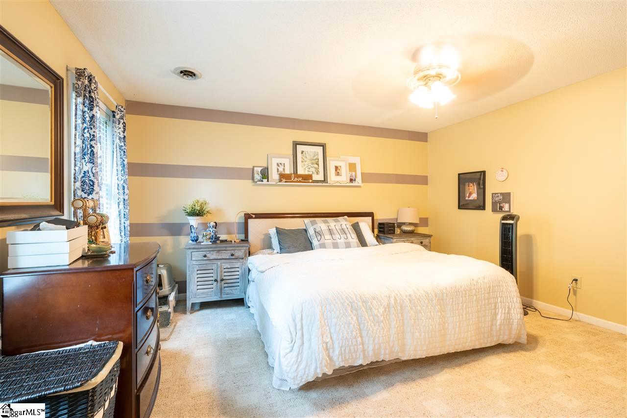 218 Foxhound Road Simpsonville, SC 29680 - Photo 27 of 35 Gallery Image 27