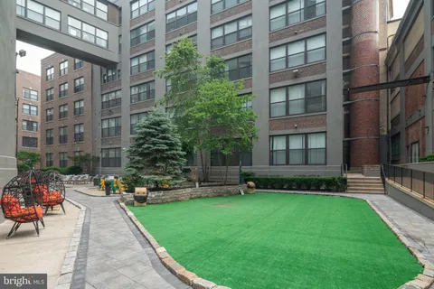 $285,000 | 1100 South Broad Street, Unit 415C, Philadelphia, PA 19146