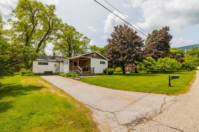 $499,000 | 69 Hillvale Drive, Manchester, VT 05255