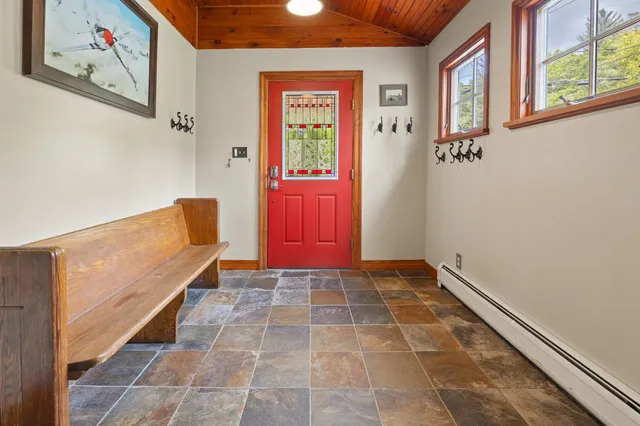 $499,000 | 69 Hillvale Drive, Manchester, VT 05255