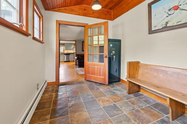 $499,000 | 69 Hillvale Drive, Manchester, VT 05255