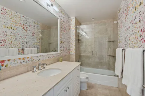 $2,300,000 | 55 East Erie Street, Unit 4301, Chicago, IL 60611