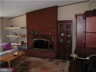 25 Melville Road Princeton Junction, NJ 08550 - Photo 5 of 6