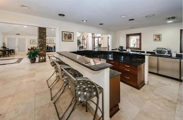 $2,500 | 10265 Gandy Boulevard North, Unit 1002(FURNISHED), St. Petersburg, FL 33702