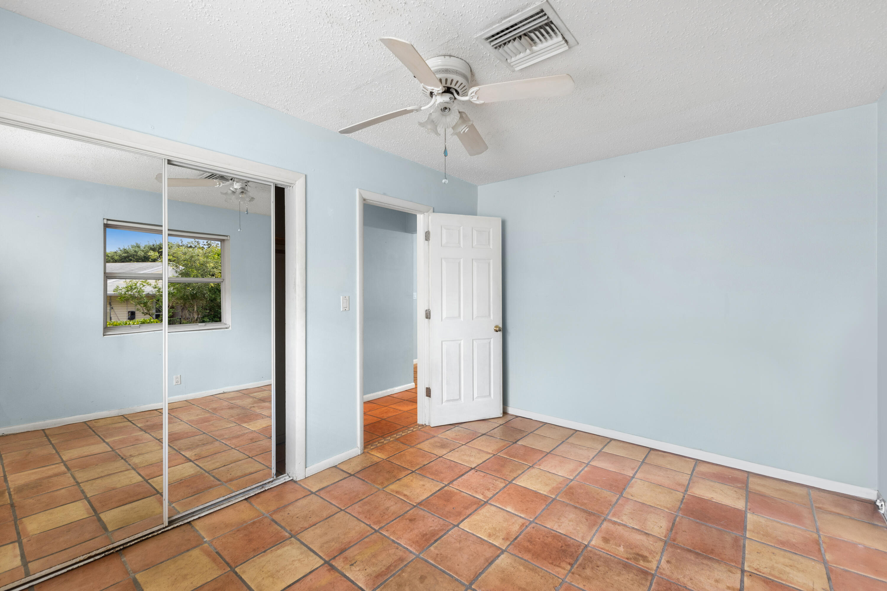 201 West Riverside Drive Jupiter, FL 33469 - Photo 12 of 17 Bedroom