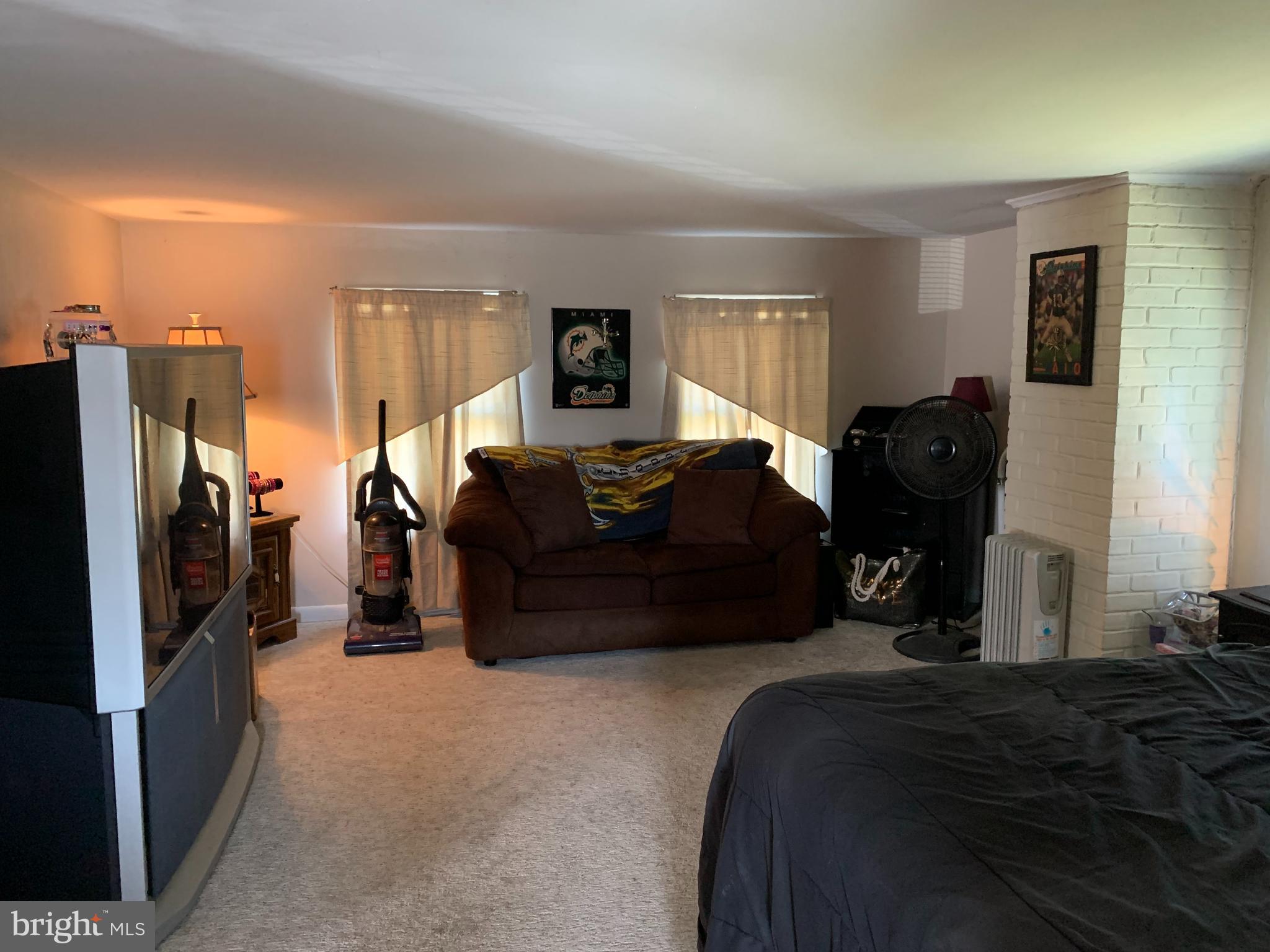 15296 Ridge Road Waynesboro, PA 17268 - Photo 16 of 35 Primary Bedroom