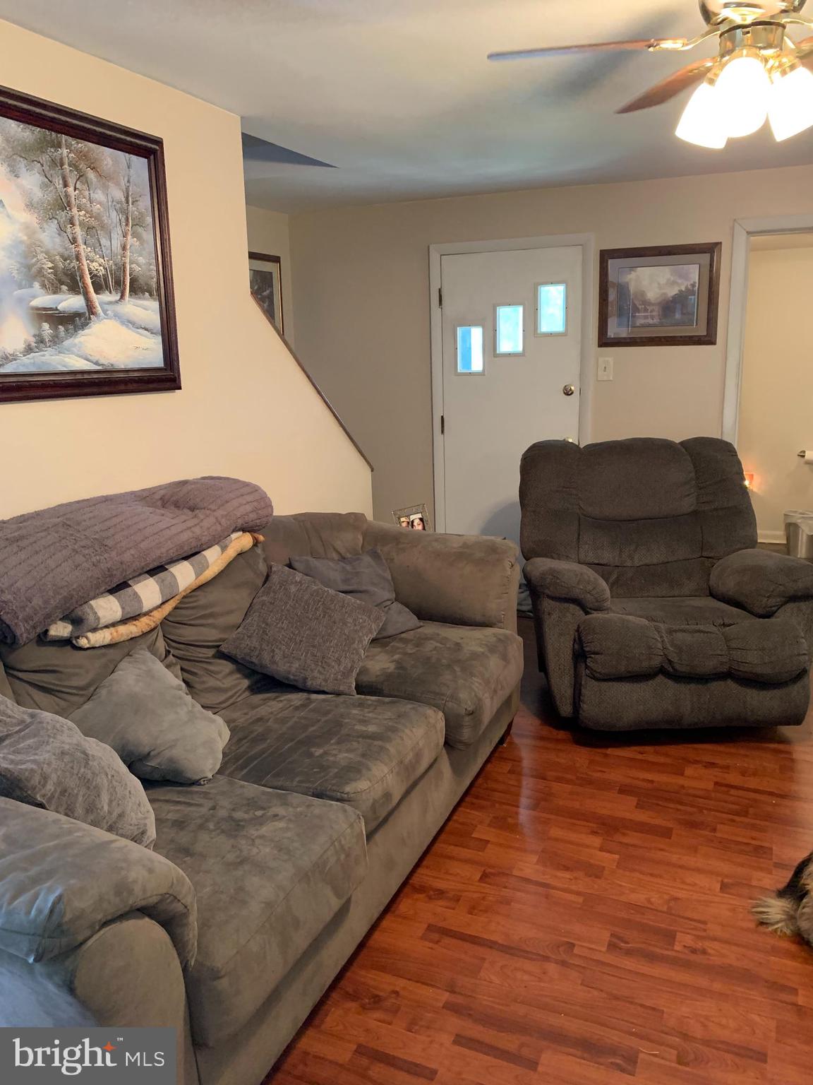 15296 Ridge Road Waynesboro, PA 17268 - Photo 5 of 35 Living Room