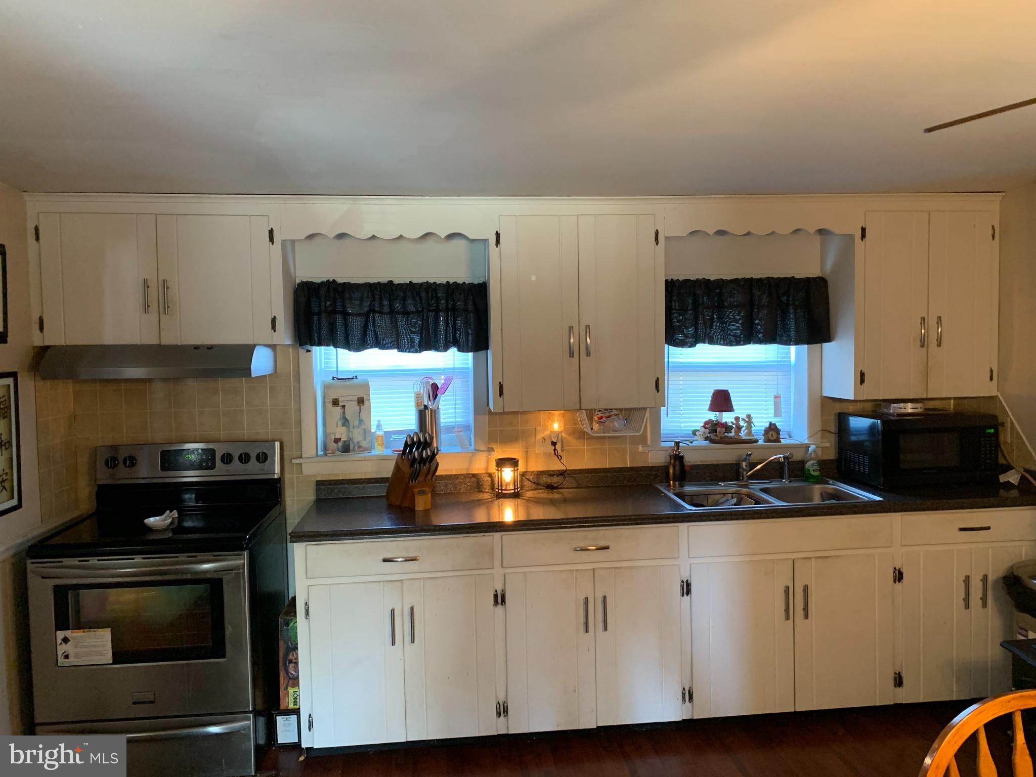 15296 Ridge Road Waynesboro, PA 17268 - Photo 10 of 35 Kitchen