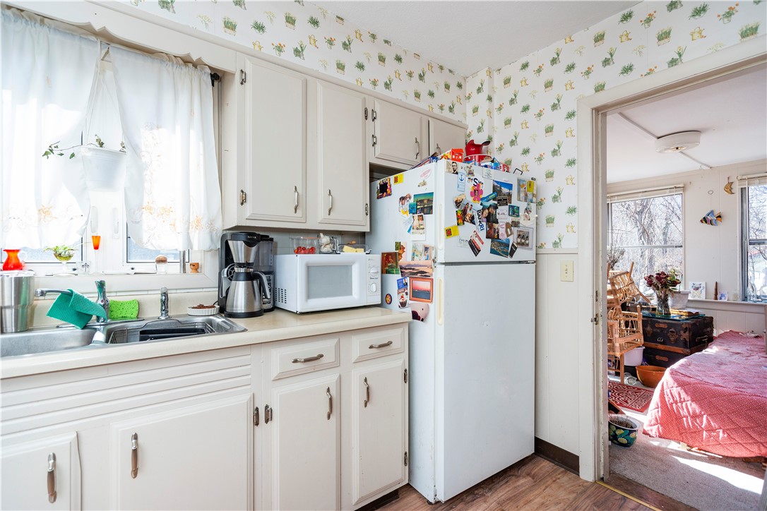 61 Bakers Creek Road Warwick, RI 02886 - Photo 12 of 44 Gallery Image 12