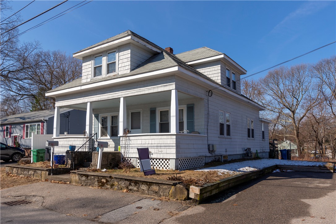 61 Bakers Creek Road Warwick, RI 02886 - Photo 3 of 44 Gallery Image 3