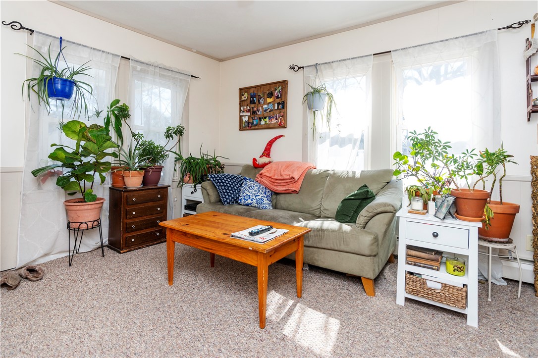 61 Bakers Creek Road Warwick, RI 02886 - Photo 8 of 44 Gallery Image 8