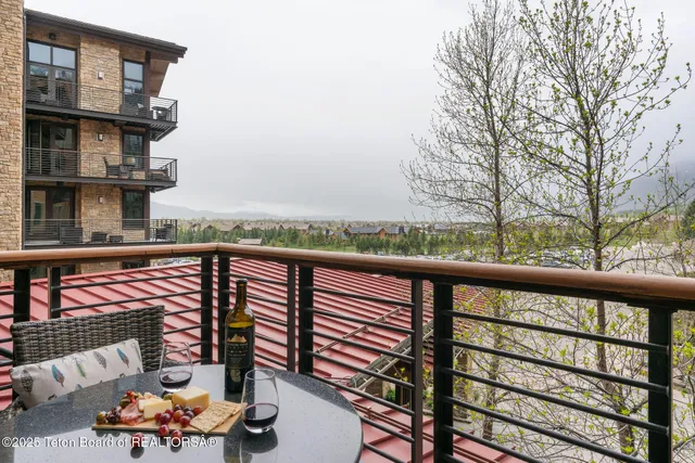 $3,150,000 | 3335 West Villlage Drive, Unit 201/203, Teton Village, WY 83025