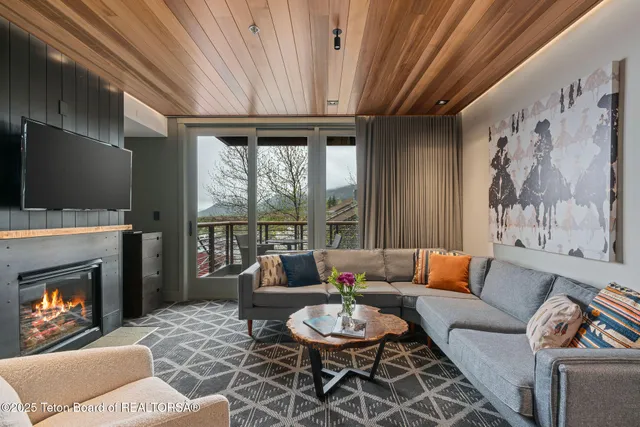 $3,150,000 | 3335 West Villlage Drive, Unit 201/203, Teton Village, WY 83025