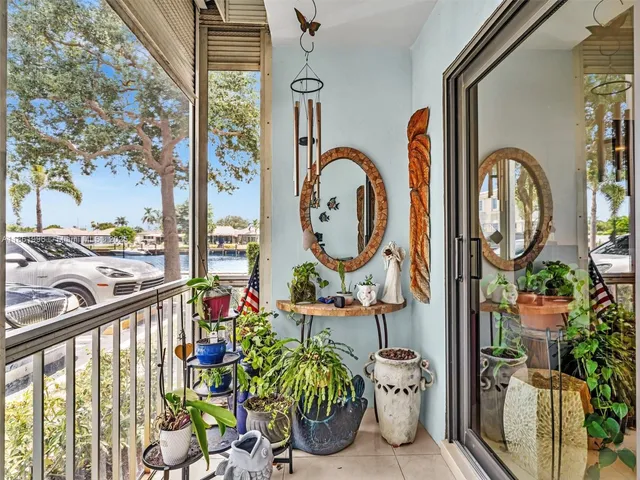 $359,000 | 120 Cypress Club Drive, Unit 202, Pompano Beach, FL 33060