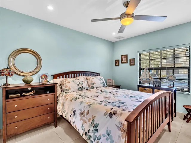 $359,000 | 120 Cypress Club Drive, Unit 202, Pompano Beach, FL 33060