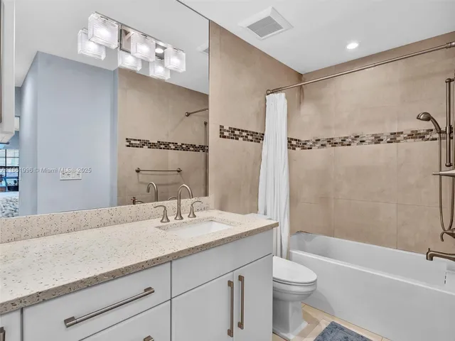 $359,000 | 120 Cypress Club Drive, Unit 202, Pompano Beach, FL 33060