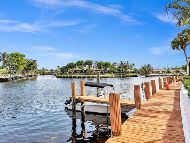 $359,000 | 120 Cypress Club Drive, Unit 202, Pompano Beach, FL 33060