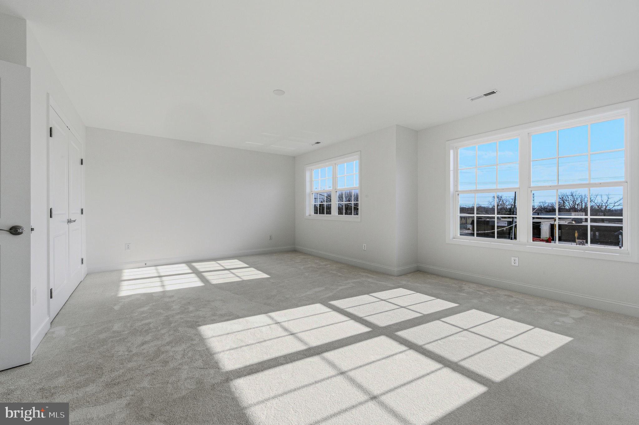 2503 A Duncan Road Wilmington, DE 19808 - Photo 23 of 39 a view of an empty room and window