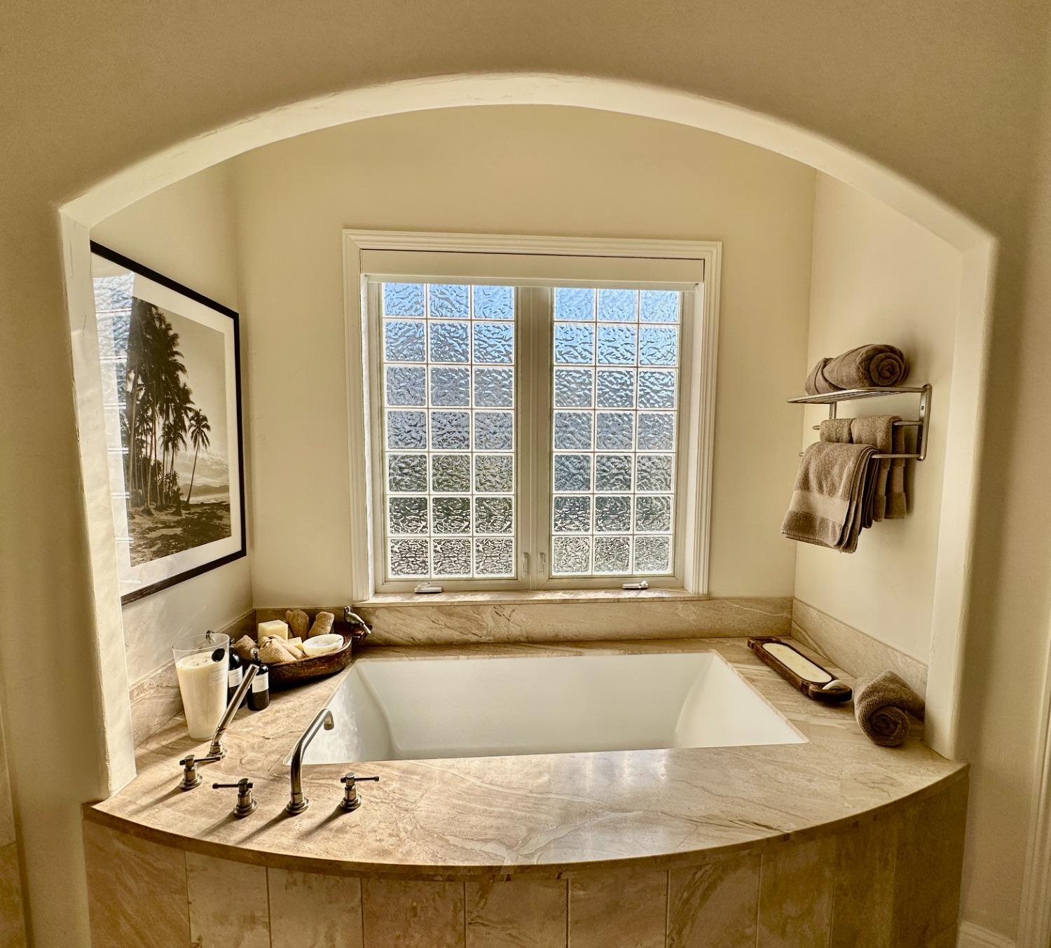 5 Paseo Delago Copperopolis, CA 95228 - Photo 19 of 39 a view of a bathroom with a tub and sink