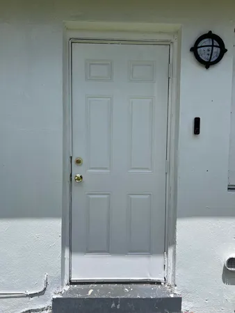 $1,000 | 151 Northwest 31st Avenue, Lauderhill, FL 33311