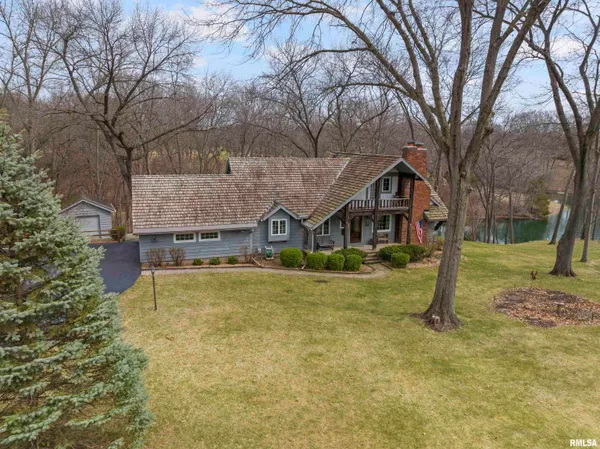 $289,900 | 6310 North Fox Chapel Trail, Edwards, IL 61528