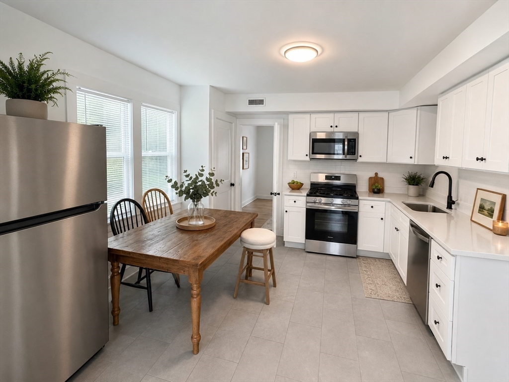 21 Main Street, Unit 75 Foxboro, MA 02035 - Photo 2 of 6