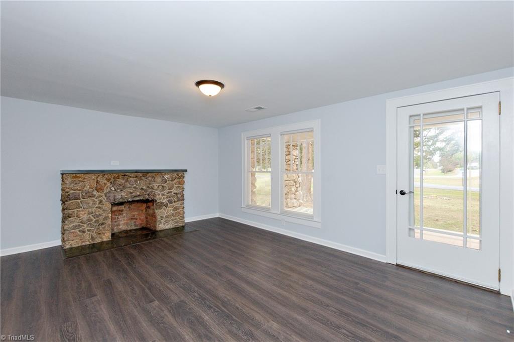 531 Chaney Road Asheboro, NC 27205 - Photo 4 of 30 Gallery Image 4