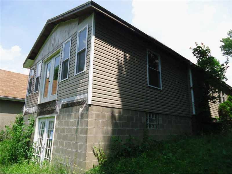 437 Sunflower Road New Brighton, PA 15066 - Photo 2 of 8 Exterior Front.