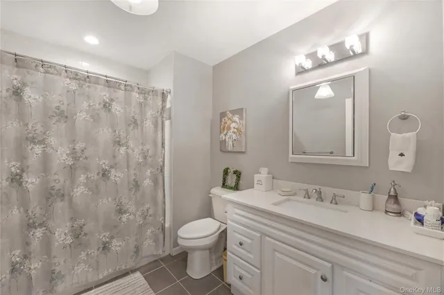 $1,399,000 | 48 Nidzyn Avenue, Remsenburg, NY 11960