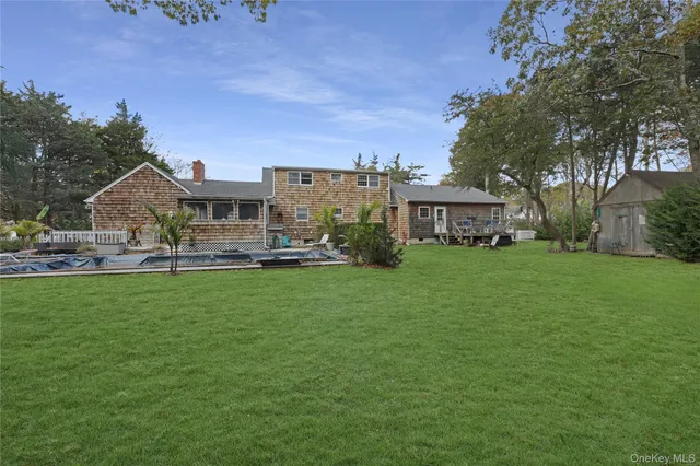a view of a house with a big yard