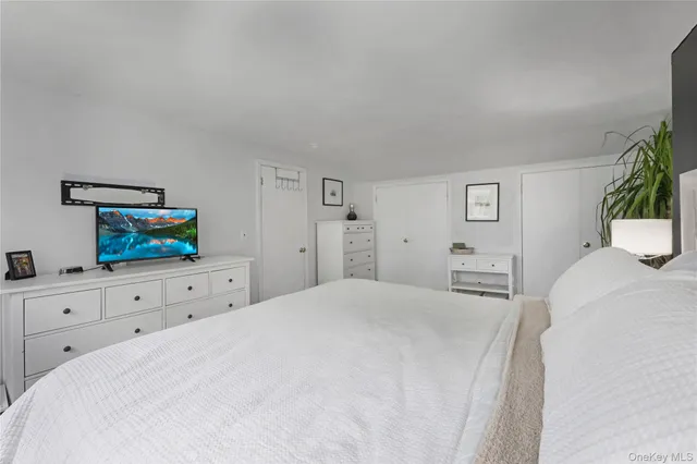 $1,399,000 | 48 Nidzyn Avenue, Remsenburg, NY 11960