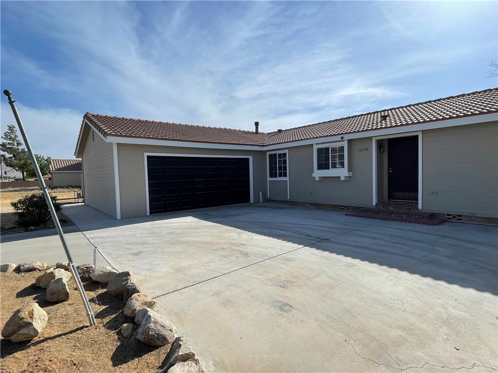 12546 Navajo Road Apple Valley, CA 92308 - Photo 26 of 27