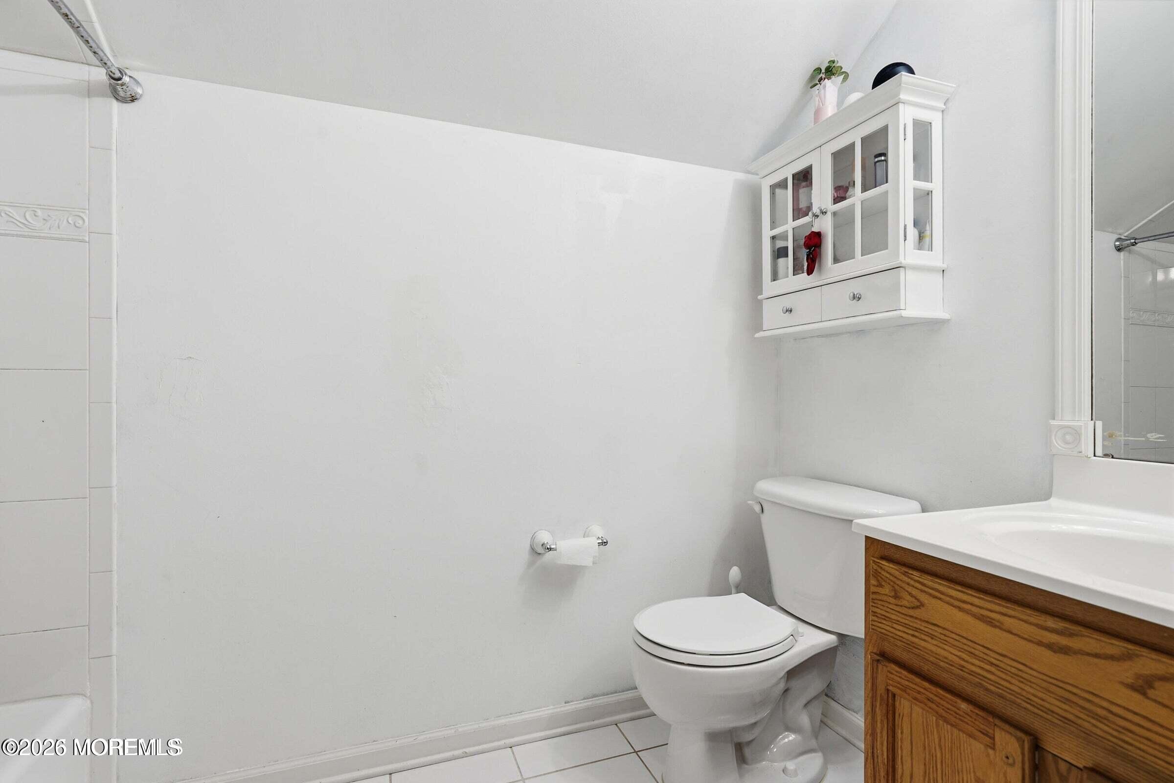 12 Risa Benjamin Way Freehold, NJ 07728 - Photo 20 of 31 12 Risa Benjamin way 17