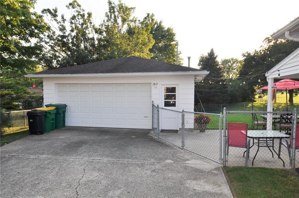 2551 Casey Drive Springfield, OH 45503 - Photo 2 of 17