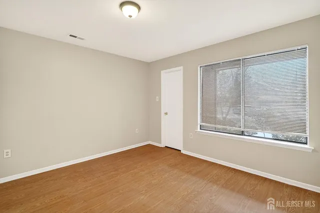 $3,300 | 70 Hampshire Drive, Plainsboro, NJ 08536