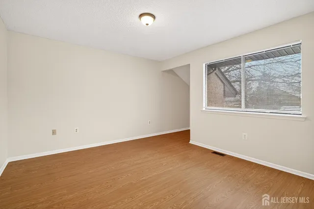 $3,300 | 70 Hampshire Drive, Plainsboro, NJ 08536