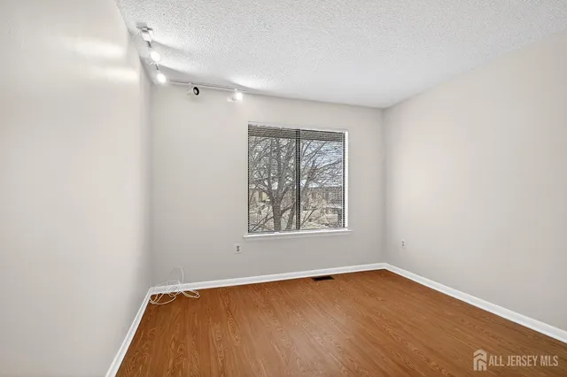 $3,300 | 70 Hampshire Drive, Plainsboro, NJ 08536