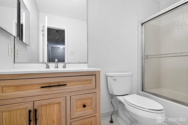 $3,300 | 70 Hampshire Drive, Plainsboro, NJ 08536