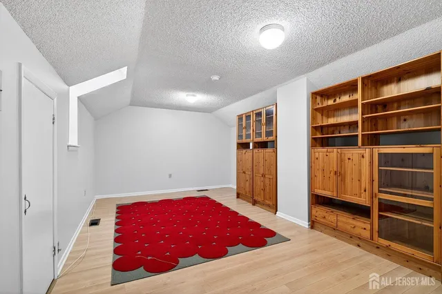 $3,300 | 70 Hampshire Drive, Plainsboro, NJ 08536