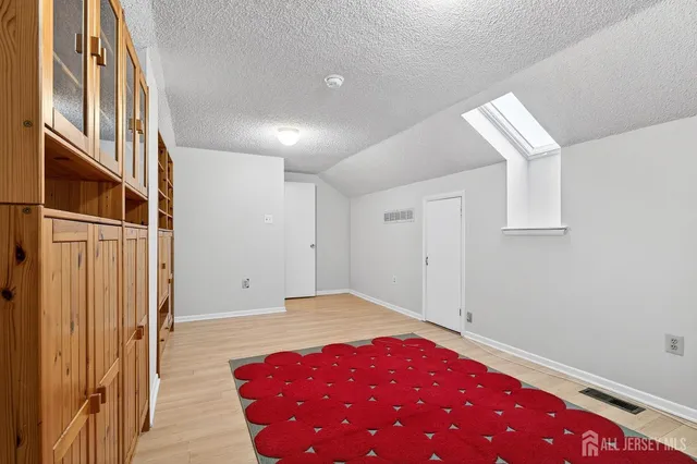 $3,300 | 70 Hampshire Drive, Plainsboro, NJ 08536