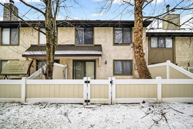 $3,300 | 70 Hampshire Drive, Plainsboro, NJ 08536