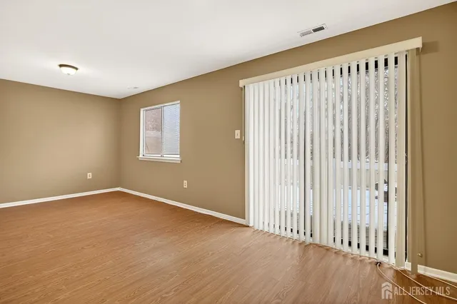 $3,300 | 70 Hampshire Drive, Plainsboro, NJ 08536