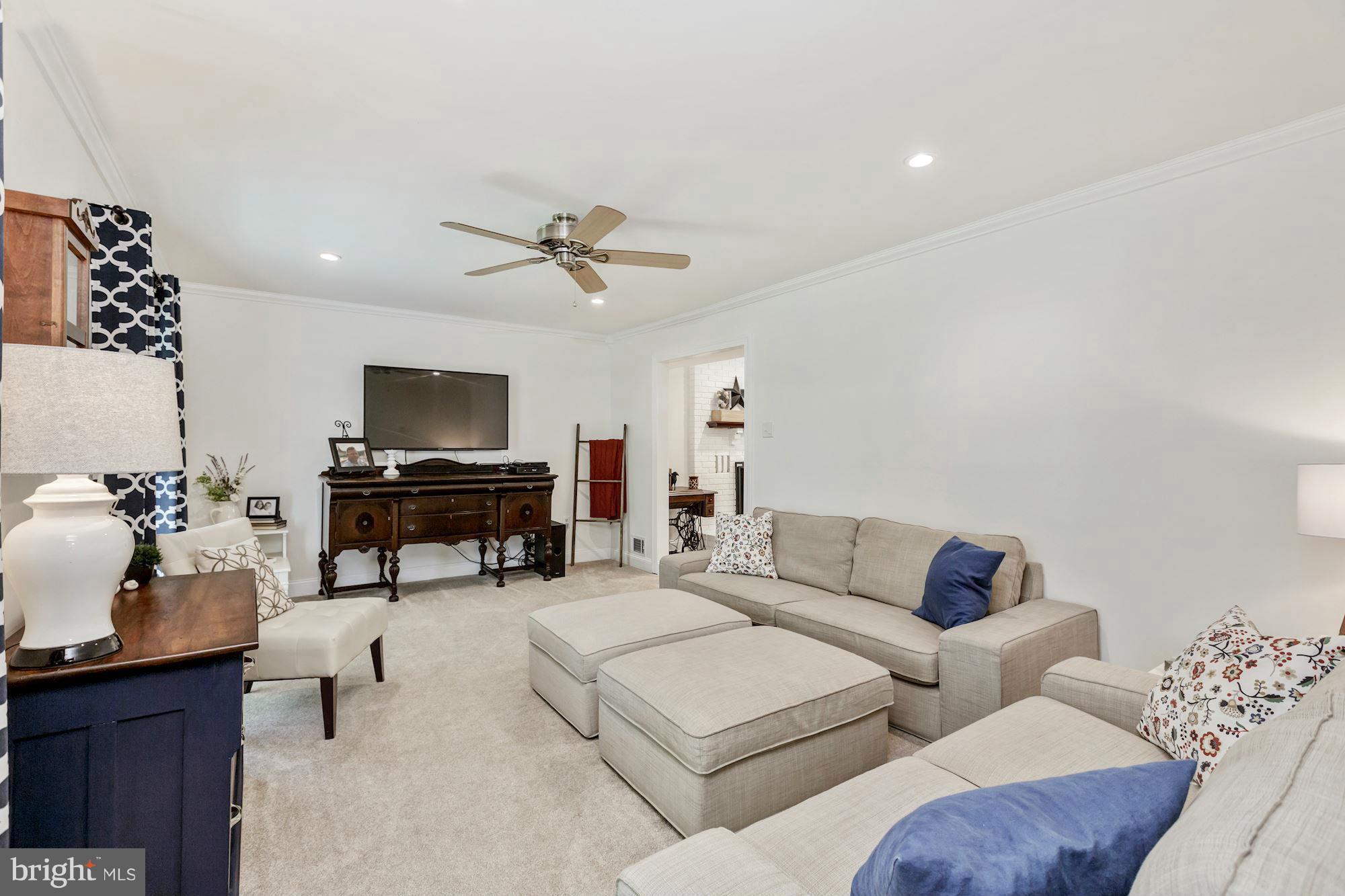 1043 Springhill Way Gambrills, MD 21054 - Photo 11 of 29 Family Room